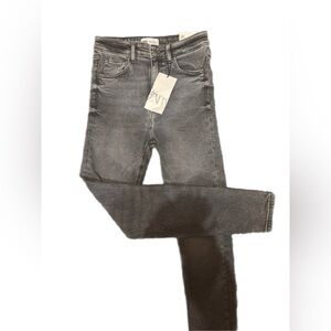 Zara Vintage Skinny Jeans – Gray Wash (NWT)
